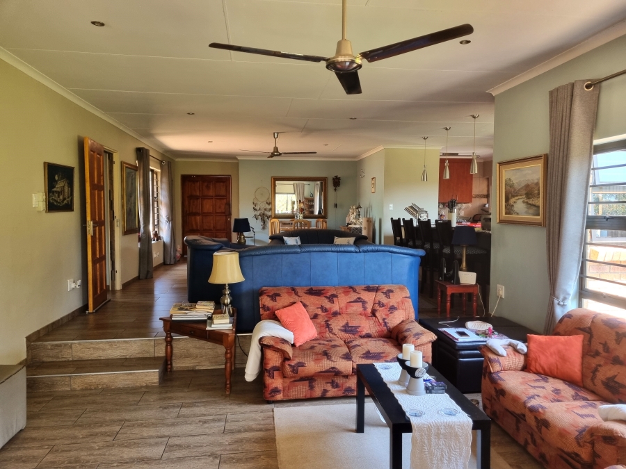 3 Bedroom Property for Sale in Buffelspoort Eco Estate North West